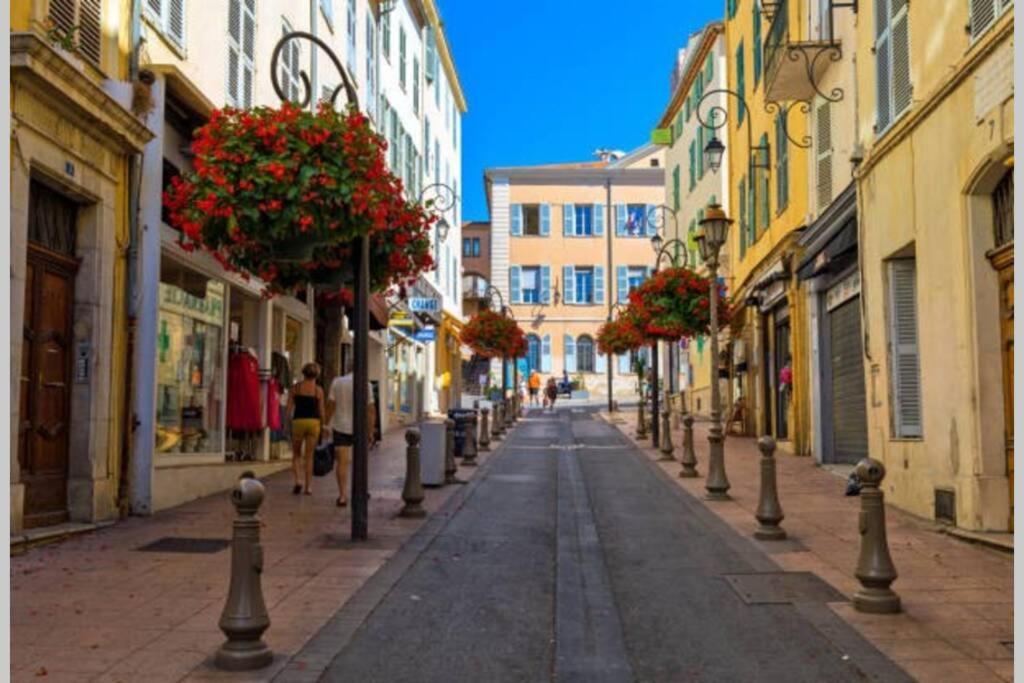 Apartamento Coquet 2 Pieces Coeur Vieil Antibes Exterior foto